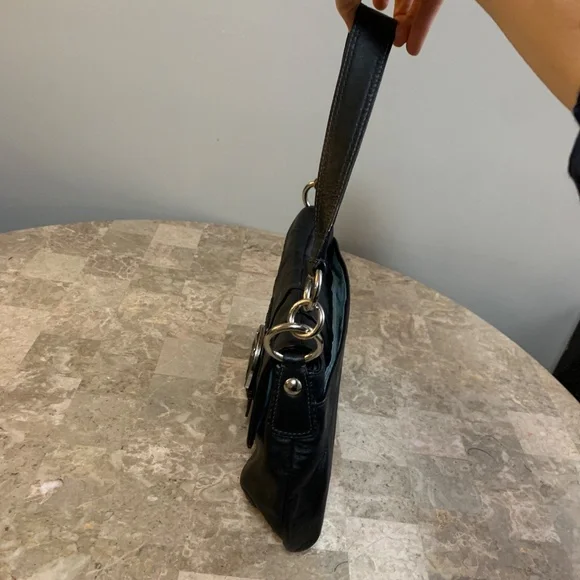 Authentic Coach Soho Y2K Black Leather Bag Vintage Big Buckle Flap Shoulder Hobo - Picture 4 of 16